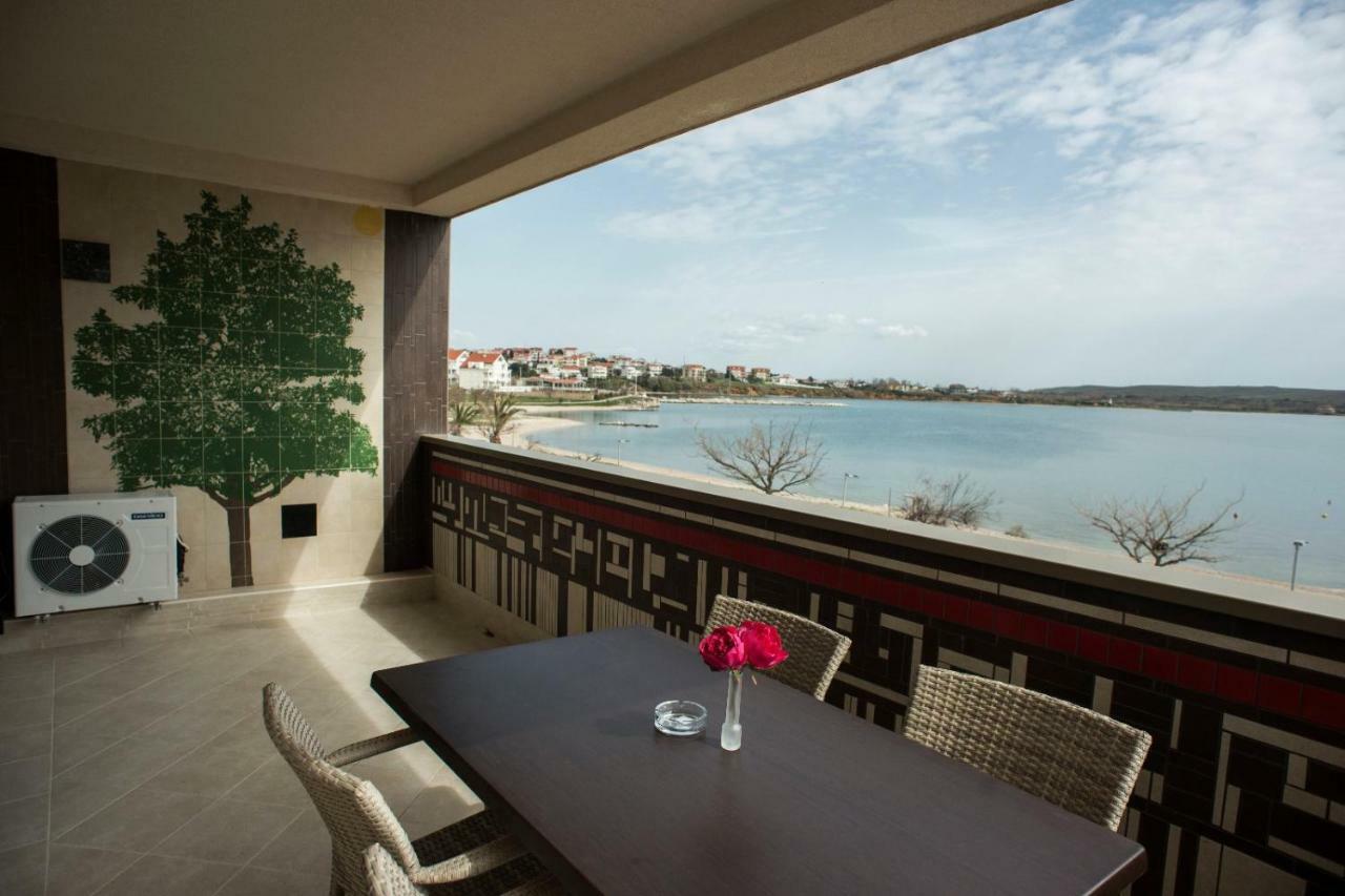 Apartments Svijet Mora Povljana Exterior photo
